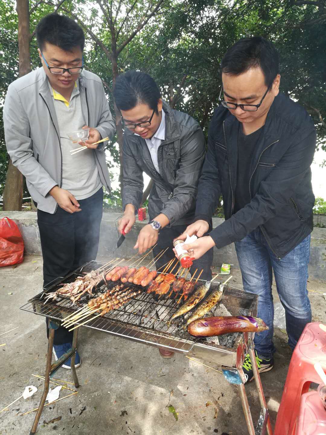 燒烤現場(chǎng)